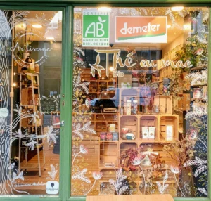 Dessirêve Illustrations Ar'tisane -Vitrine de Noël 2025 Ar’tisane -Vitrine de Noël 2025 0 Dessirêve Illustrations Ar’tisane -Vitrine de Noël 2025